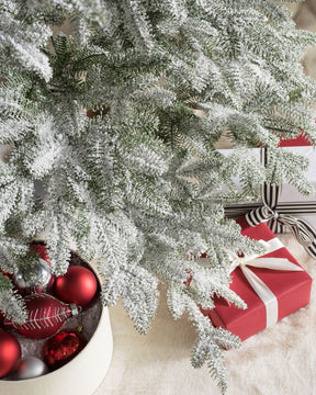 Árvore de Natal Nevada com Galhos Nevados, Suporte Metálico e Micro LEDs Embutidos